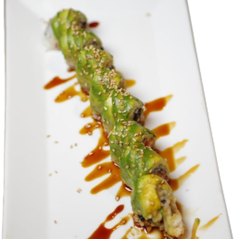 Delicious Dragon Roll Experience