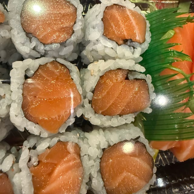 Salmon Roll.